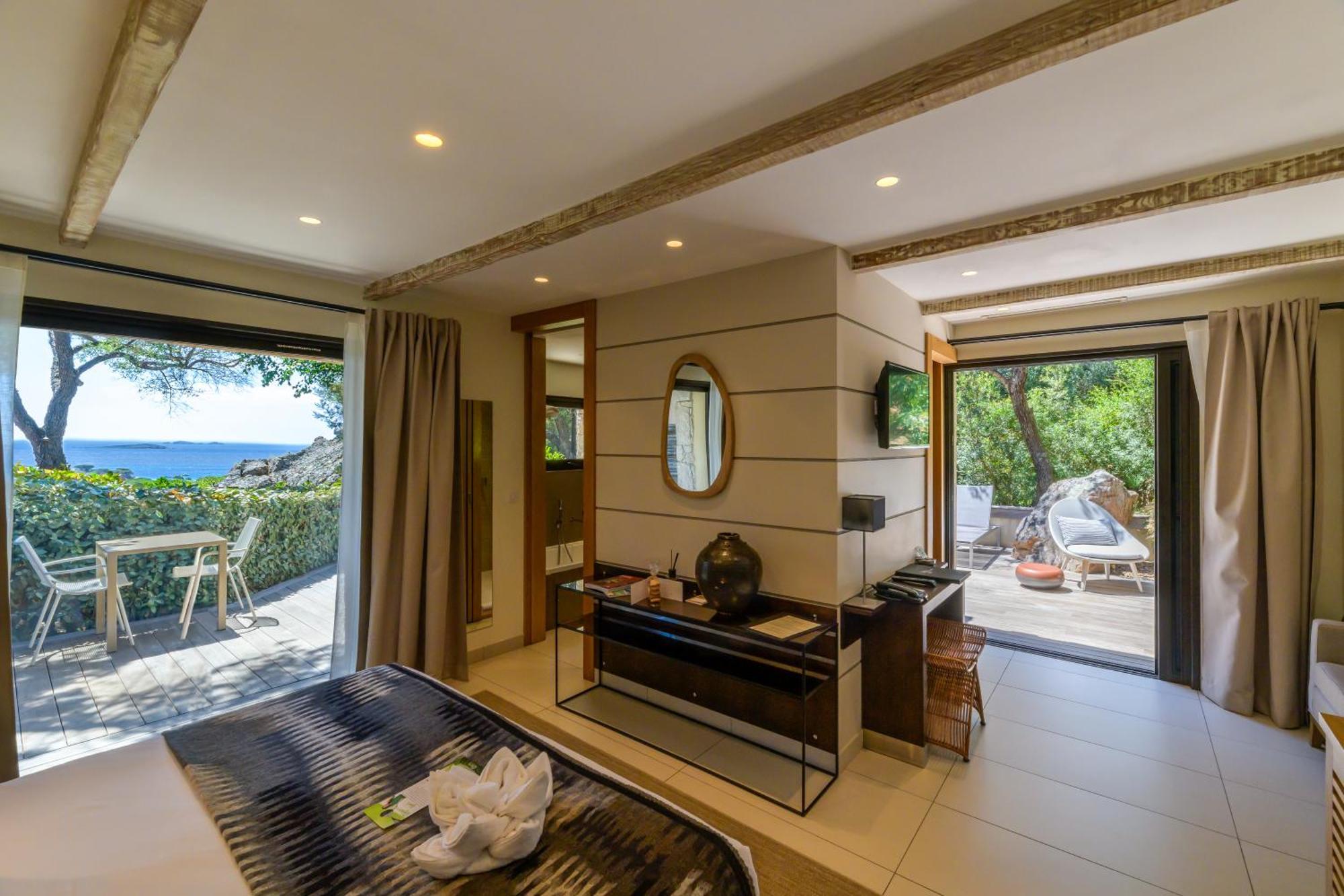 เล แบร์ฌรี เดอ ปาลอมบัจจา Hotel ปอร์โต-เวคคีโอ ภายนอก รูปภาพ