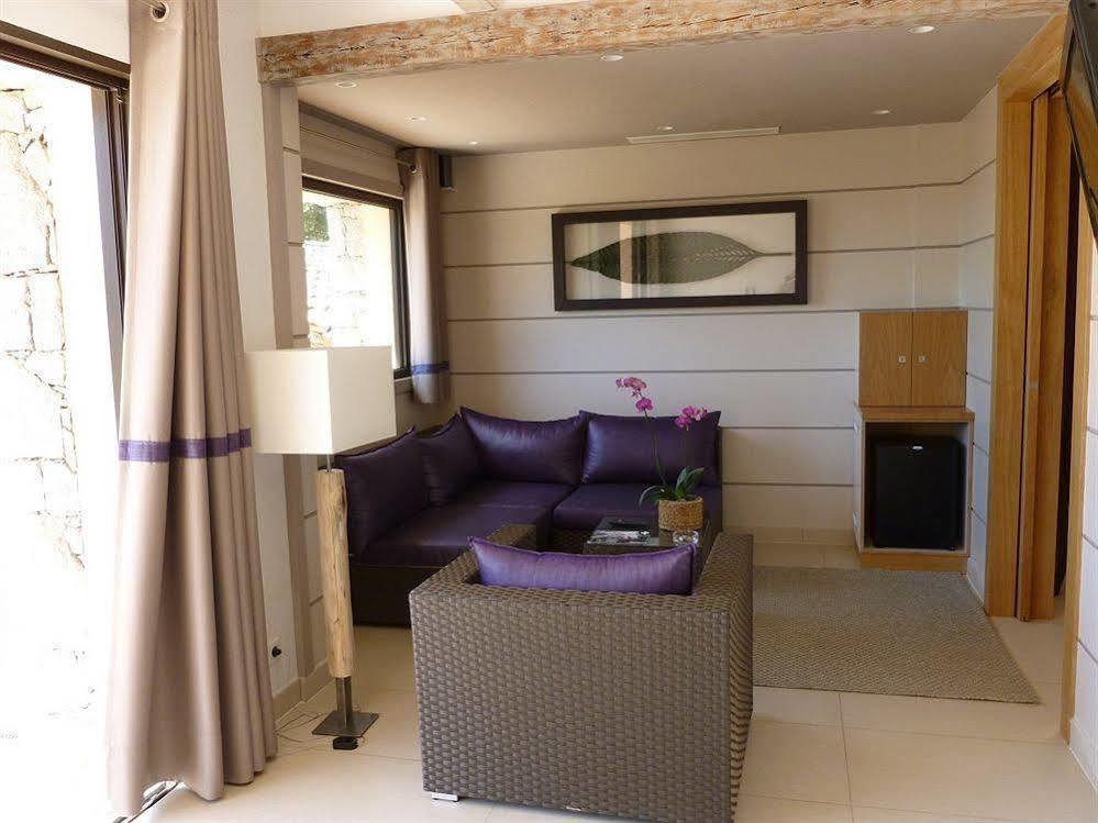 เล แบร์ฌรี เดอ ปาลอมบัจจา Hotel ปอร์โต-เวคคีโอ ภายนอก รูปภาพ
